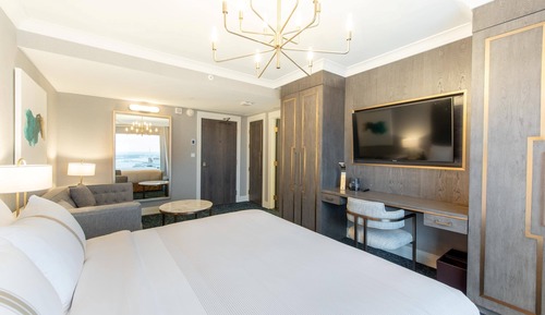Estudio, 1 cama de matrimonio grande con sofá cama