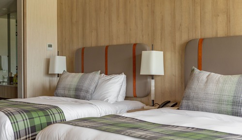 Forster Superior Queen Queen Room
