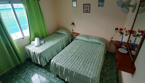 Habitación triple Confort, terraza, vistas a la ciudad