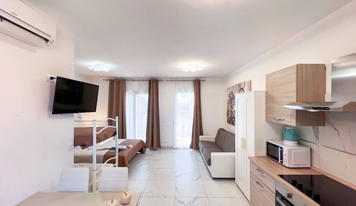 Suite estudio superior (8F)