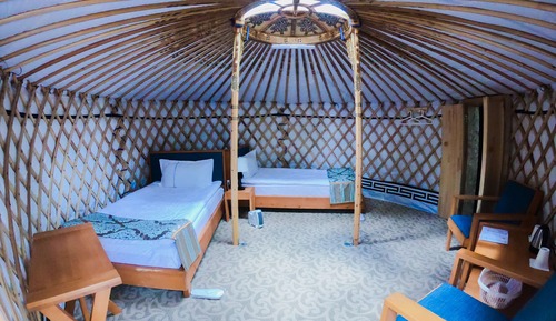 Habitación estándar con 1 cama doble o 2 individuales
