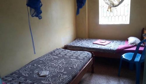 Habitación con 2 camas individuales