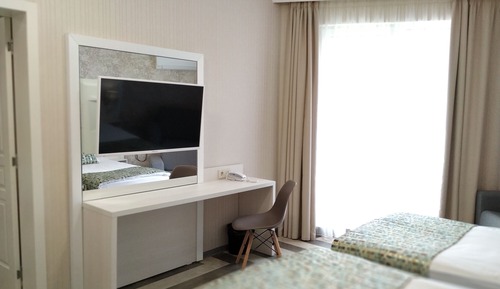 Family Apartment, Balcony