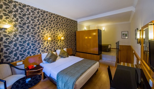 Junior Quadruple Room