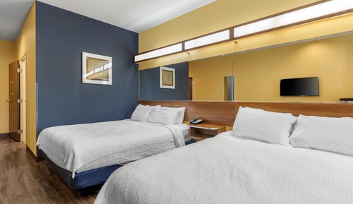 Habitación estándar, 2 camas de matrimonio, accesible para personas con discapacidad