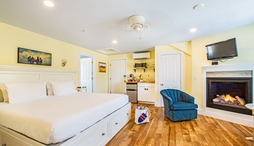 Waves Penthouse