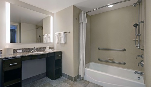Suite, 1 cama de matrimonio grande, accesible para personas con discapacidad, bañera