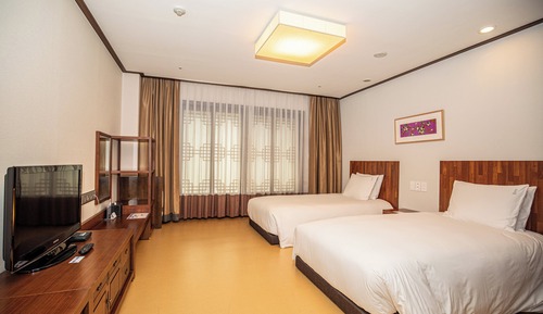Habitación estándar, 2 camas individuales (Furnished Balcony)