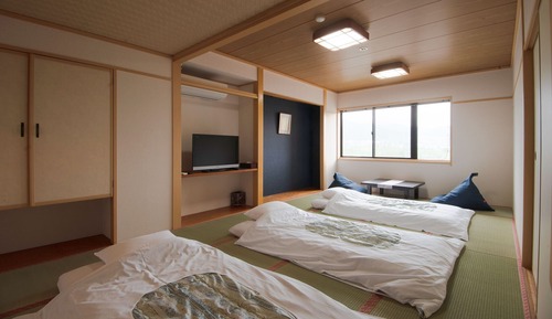 Habitación triple económica, no fumadores, baño compartido