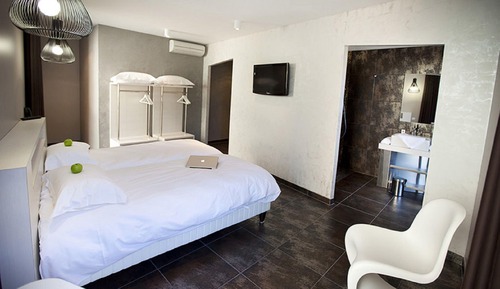 Habitación clásica con 2 camas individuales