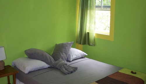 Habitación familiar, vistas al jardín