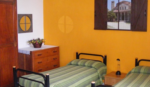 Habitación con 2 camas individuales