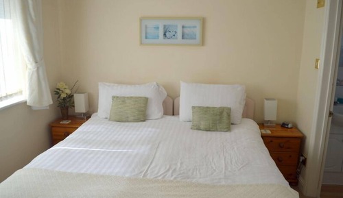 Habitación estándar con 1 cama doble o 2 individuales (Christchurch Bay)