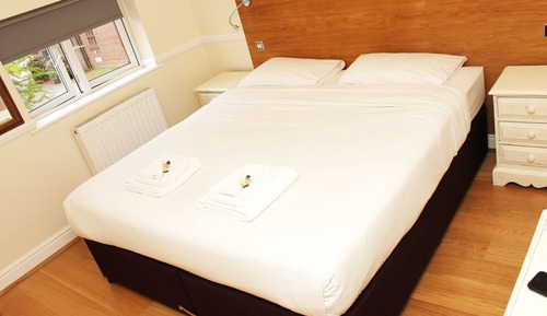 Habitación estándar con 1 cama doble o 2 individuales