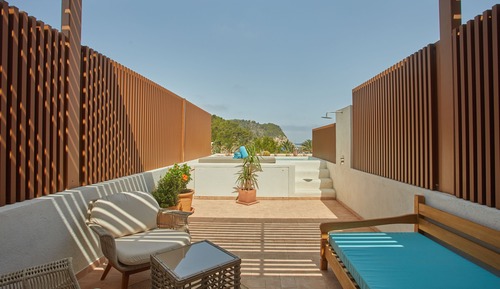 Suite junior, 1 cama de matrimonio grande, vistas al mar (with Pool)