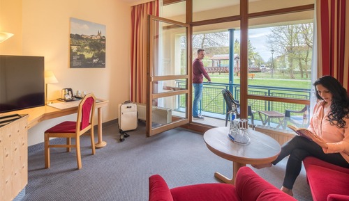 Suite superior, 1 cama doble, balcón, vistas al jardín