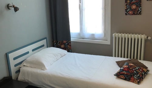 Habitación con 2 camas individuales