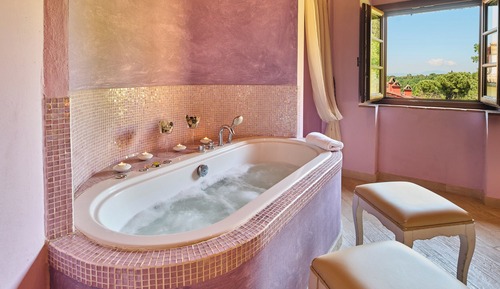 Suite, bañera de hidromasaje