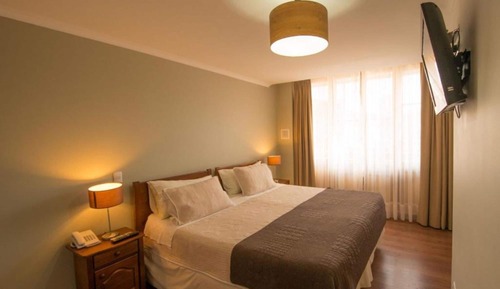 Habitación estándar con 1 cama doble o 2 individuales