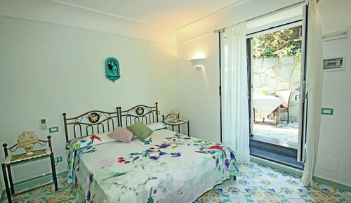 Habitación económica con 1 cama doble o 2 individuales (Stella Marina)