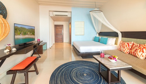 Habitación Deluxe, acceso a la piscina