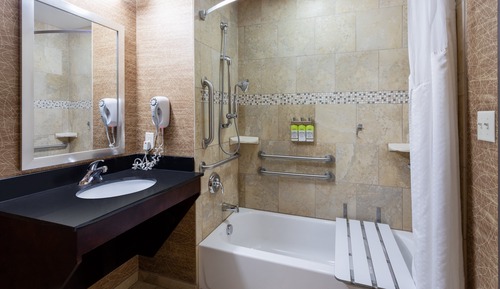 Habitación estándar, 1 cama de matrimonio grande, bañera accesible (Communication Accessible)