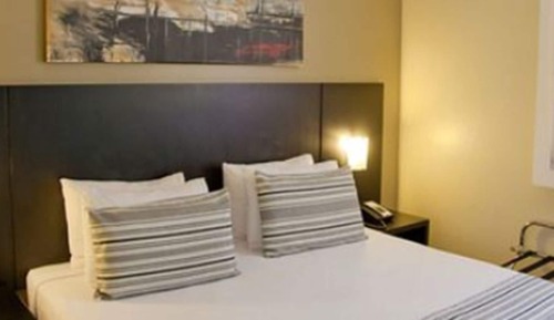 Habitación superior con 1 cama doble o 2 individuales