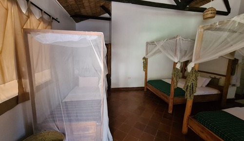 Habitación triple estándar, baño privado