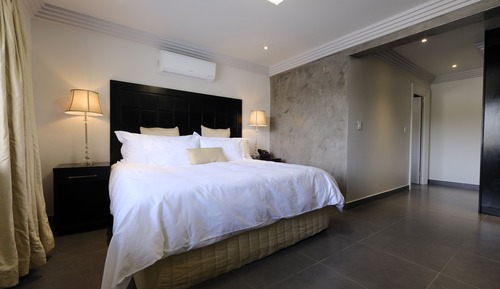 Luxury Hotel Room 6