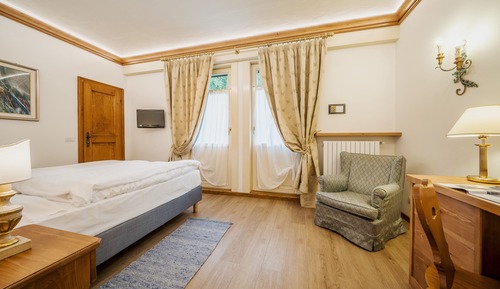 Habitación estándar con 1 cama doble o 2 individuales