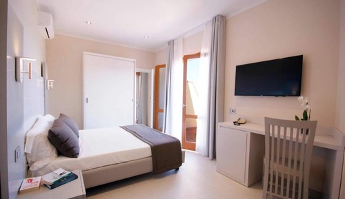 Habitación con 1 cama doble o 2 individuales, vistas al mar