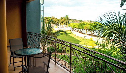 Suite ejecutiva, 1 cama de matrimonio grande, balcón