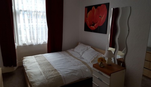 Habitación doble, 1 cama de matrimonio grande, accesible para personas con discapacidad