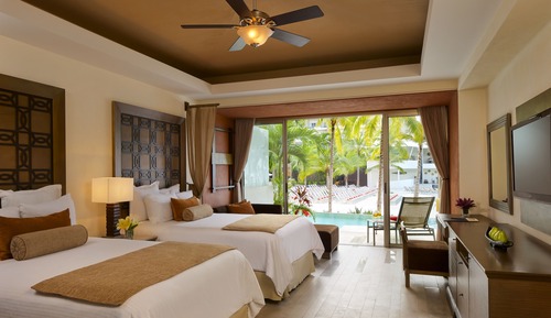 Junior Suite Swim Out Double