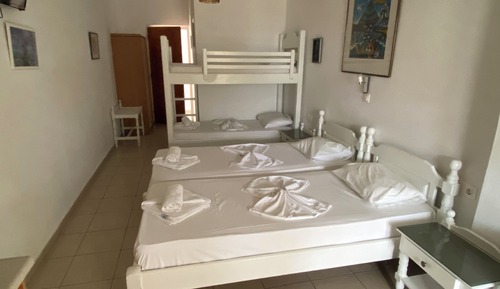 Habitación cuádruple estándar