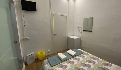 Habitación económica doble, baño privado (interior)