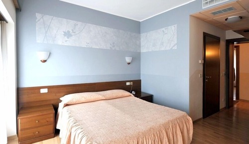 Habitación con 1 cama doble o 2 individuales