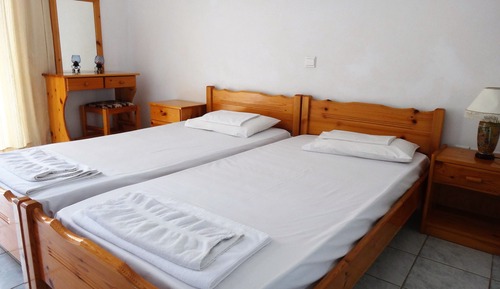 Habitación cuádruple básica, 1 habitación, balcón, vistas a la montaña