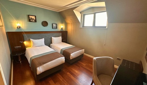 Habitación económica con 2 camas individuales