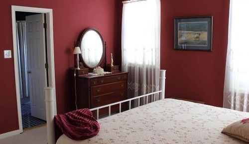 Rose Garden Upstairs Suite