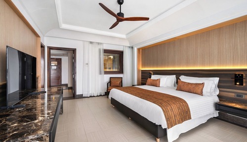 Suite, balcón, vistas al mar