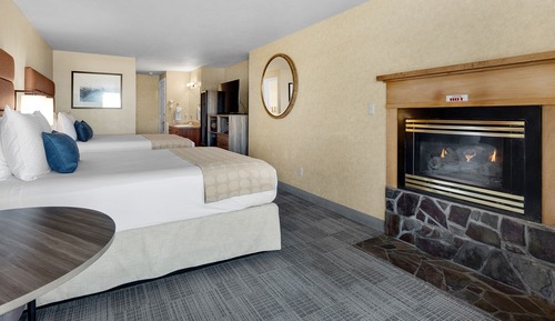 Deluxe Queen Studio, 2 Queen  Beds, Ocean View 