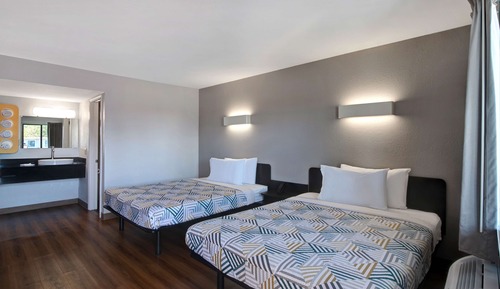 Habitación estándar, 2 camas de matrimonio, accesible para personas con discapacidad, no fumadores