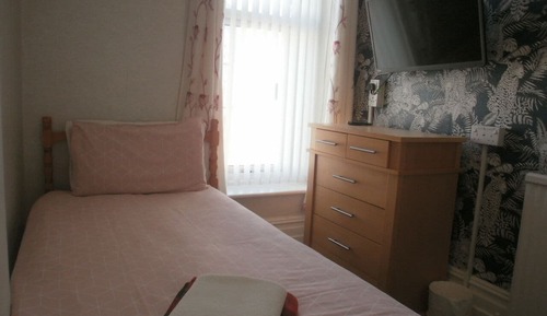 Suite, baño privado (Room 4, sleeps 5)