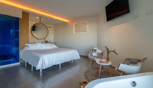 Habitación Deluxe, 1 cama de matrimonio grande, vistas al mar