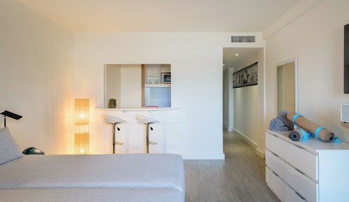 The Beach House 2Bedroom Suite (3+1)