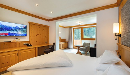 Suite junior, balcón (Auen)