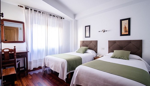 Habitación con 1 cama doble o 2 individuales