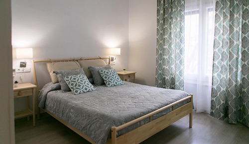 Habitación con 1 cama doble o 2 individuales, baño privado (Exterior)