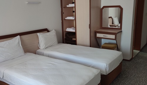 Habitación cuádruple básica